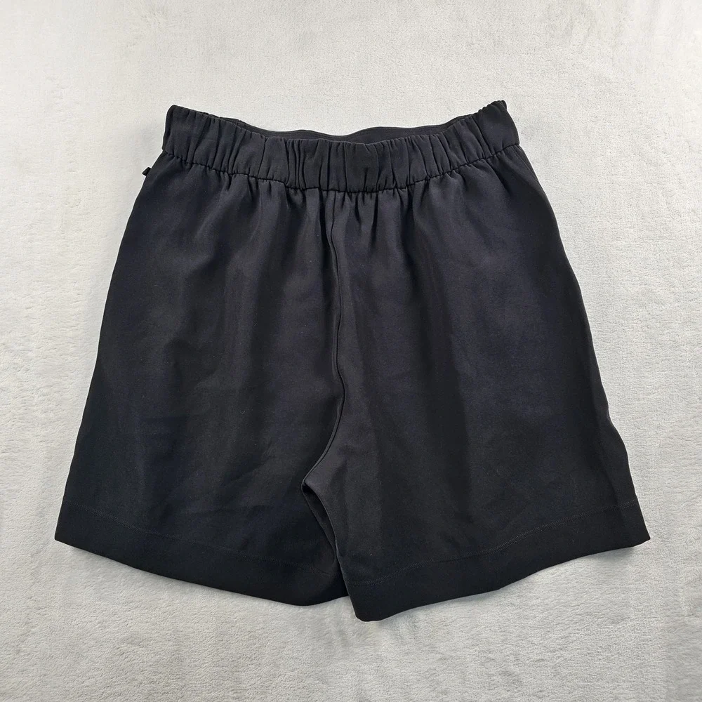 Lululemon Pleated Shorts Womens 8 Pockets Pull On Stretch Flowy High Waisted Blk